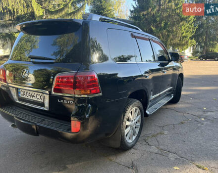 Черный Лексус ЛХ, объемом двигателя 5.66 л и пробегом 197 тыс. км за 24950 $, фото 8 на Automoto.ua