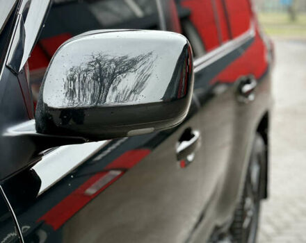 Черный Лексус ЛХ, объемом двигателя 5.7 л и пробегом 220 тыс. км за 28500 $, фото 30 на Automoto.ua