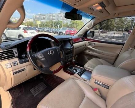 Черный Лексус ЛХ, объемом двигателя 5.66 л и пробегом 198 тыс. км за 27500 $, фото 15 на Automoto.ua