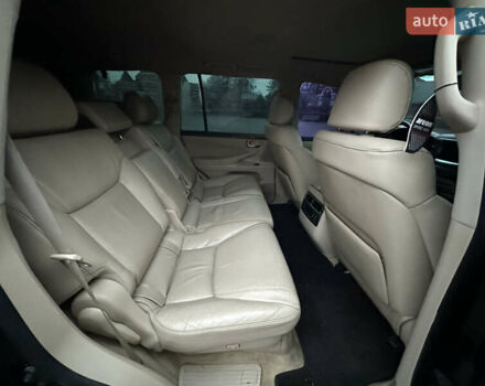 Черный Лексус ЛХ, объемом двигателя 5.66 л и пробегом 263 тыс. км за 19999 $, фото 18 на Automoto.ua