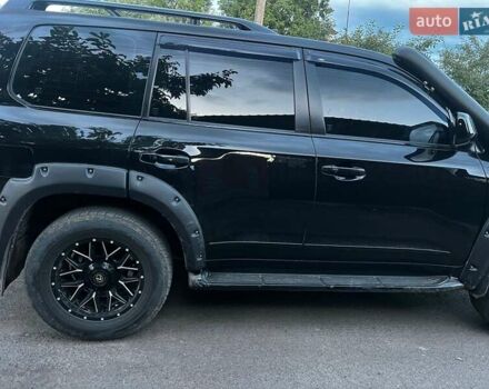 Черный Лексус ЛХ, объемом двигателя 5.66 л и пробегом 234 тыс. км за 34999 $, фото 4 на Automoto.ua