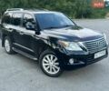 Черный Лексус ЛХ, объемом двигателя 5.66 л и пробегом 269 тыс. км за 23500 $, фото 1 на Automoto.ua