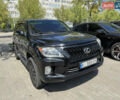Черный Лексус ЛХ, объемом двигателя 5.7 л и пробегом 280 тыс. км за 23900 $, фото 1 на Automoto.ua