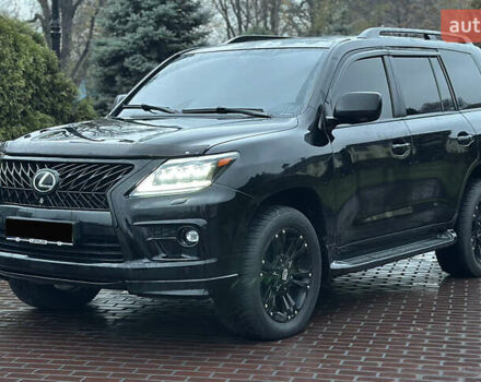 Чорний Лексус ЛХ, об'ємом двигуна 5.66 л та пробігом 262 тис. км за 18999 $, фото 4 на Automoto.ua