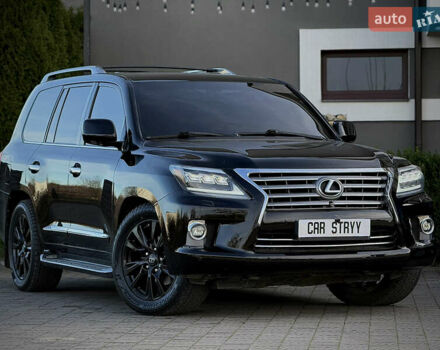 Черный Лексус ЛХ, объемом двигателя 5.7 л и пробегом 252 тыс. км за 25999 $, фото 1 на Automoto.ua