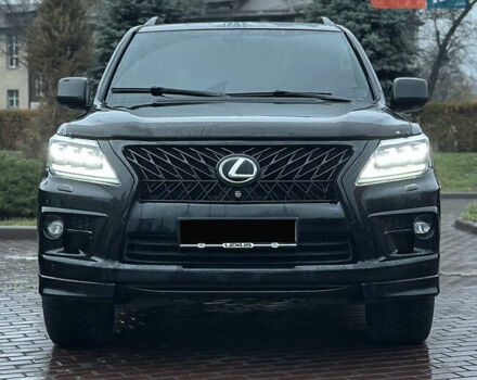Чорний Лексус ЛХ, об'ємом двигуна 5.66 л та пробігом 262 тис. км за 18999 $, фото 5 на Automoto.ua