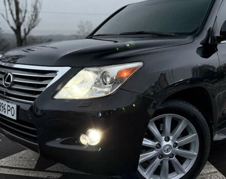 Чорний Лексус ЛХ, об'ємом двигуна 5.66 л та пробігом 350 тис. км за 23200 $, фото 3 на Automoto.ua