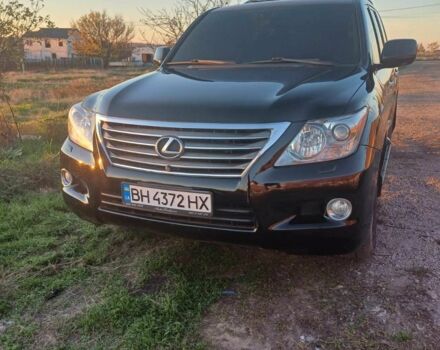 Черный Лексус ЛХ, объемом двигателя 5 л и пробегом 250 тыс. км за 23000 $, фото 2 на Automoto.ua