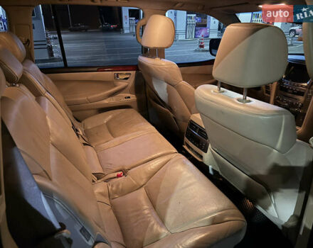 Черный Лексус ЛХ, объемом двигателя 5.7 л и пробегом 267 тыс. км за 23800 $, фото 27 на Automoto.ua