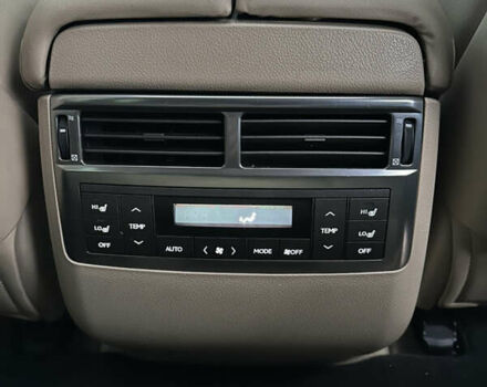 Чорний Лексус ЛХ, об'ємом двигуна 5.66 л та пробігом 262 тис. км за 18999 $, фото 47 на Automoto.ua