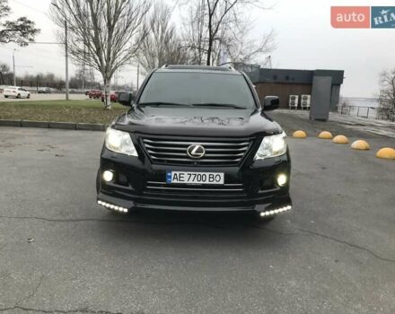 Черный Лексус ЛХ, объемом двигателя 5.66 л и пробегом 216 тыс. км за 24500 $, фото 4 на Automoto.ua