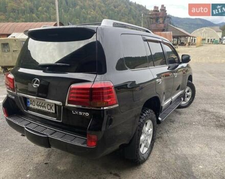 Черный Лексус ЛХ, объемом двигателя 5.66 л и пробегом 189 тыс. км за 24444 $, фото 3 на Automoto.ua