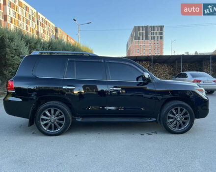 Черный Лексус ЛХ, объемом двигателя 5.7 л и пробегом 260 тыс. км за 25900 $, фото 11 на Automoto.ua