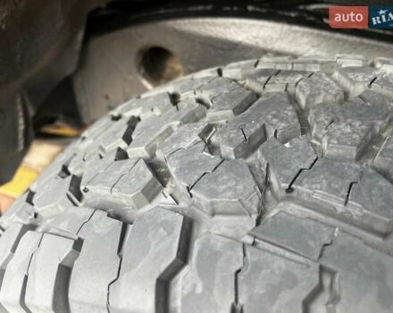 Черный Лексус ЛХ, объемом двигателя 5.66 л и пробегом 234 тыс. км за 34999 $, фото 29 на Automoto.ua