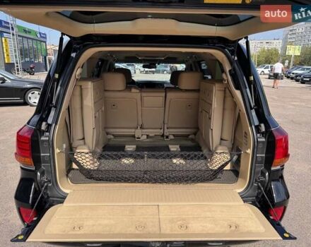 Черный Лексус ЛХ, объемом двигателя 5.66 л и пробегом 198 тыс. км за 27500 $, фото 8 на Automoto.ua