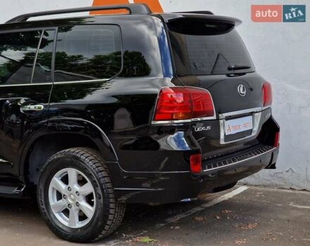 Черный Лексус ЛХ, объемом двигателя 5.66 л и пробегом 462 тыс. км за 21990 $, фото 18 на Automoto.ua
