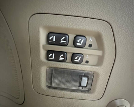 Черный Лексус ЛХ, объемом двигателя 5.66 л и пробегом 263 тыс. км за 19999 $, фото 52 на Automoto.ua