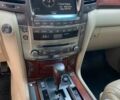 Черный Лексус ЛХ, объемом двигателя 5.69 л и пробегом 235 тыс. км за 23000 $, фото 8 на Automoto.ua