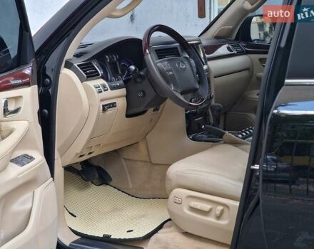 Черный Лексус ЛХ, объемом двигателя 5.66 л и пробегом 462 тыс. км за 21990 $, фото 39 на Automoto.ua