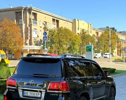 Черный Лексус ЛХ, объемом двигателя 5.7 л и пробегом 250 тыс. км за 24000 $, фото 3 на Automoto.ua