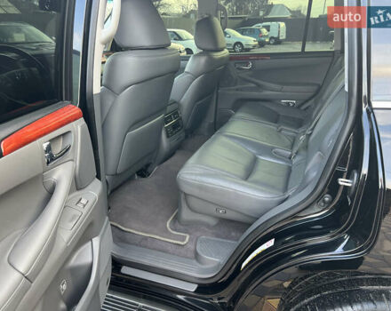 Черный Лексус ЛХ, объемом двигателя 5.7 л и пробегом 110 тыс. км за 33600 $, фото 12 на Automoto.ua