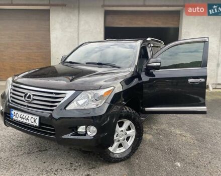 Черный Лексус ЛХ, объемом двигателя 5.66 л и пробегом 189 тыс. км за 24444 $, фото 10 на Automoto.ua