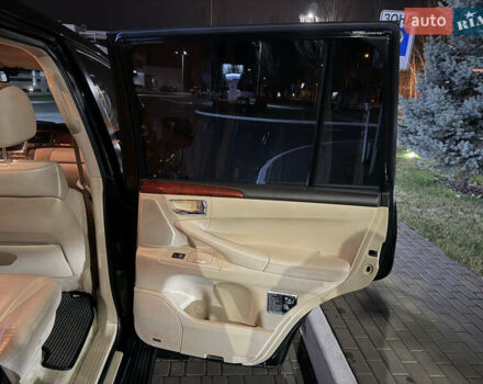 Черный Лексус ЛХ, объемом двигателя 5.7 л и пробегом 267 тыс. км за 23800 $, фото 24 на Automoto.ua