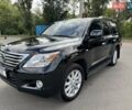 Черный Лексус ЛХ, объемом двигателя 5.66 л и пробегом 300 тыс. км за 23999 $, фото 1 на Automoto.ua