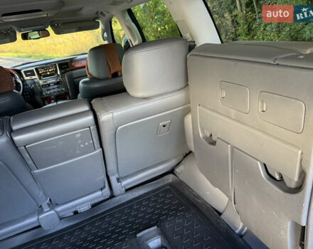 Черный Лексус ЛХ, объемом двигателя 5.7 л и пробегом 297 тыс. км за 26500 $, фото 17 на Automoto.ua