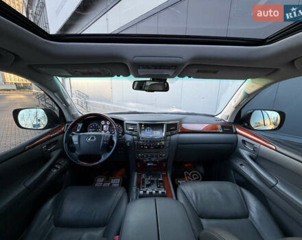 Черный Лексус ЛХ, объемом двигателя 5.69 л и пробегом 160 тыс. км за 26990 $, фото 44 на Automoto.ua