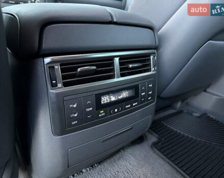 Черный Лексус ЛХ, объемом двигателя 5.69 л и пробегом 160 тыс. км за 26990 $, фото 34 на Automoto.ua