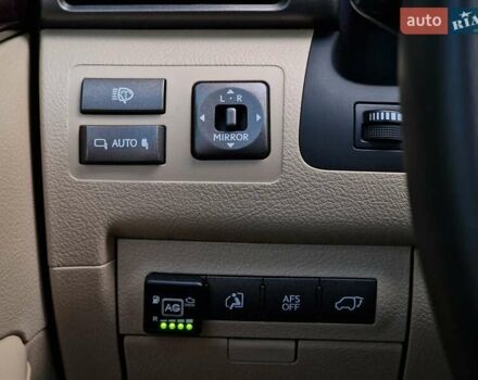 Черный Лексус ЛХ, объемом двигателя 5.66 л и пробегом 462 тыс. км за 21990 $, фото 53 на Automoto.ua