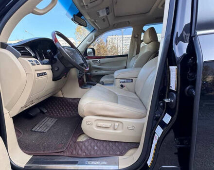 Черный Лексус ЛХ, объемом двигателя 5.66 л и пробегом 200 тыс. км за 25999 $, фото 17 на Automoto.ua