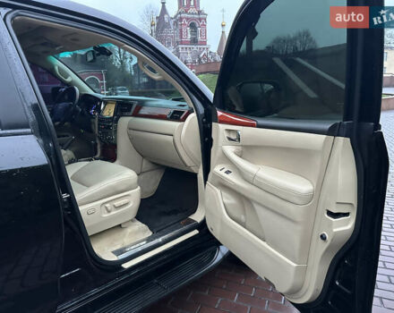 Чорний Лексус ЛХ, об'ємом двигуна 5.66 л та пробігом 262 тис. км за 18999 $, фото 27 на Automoto.ua