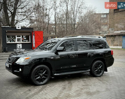 Черный Лексус ЛХ, объемом двигателя 5.7 л и пробегом 220 тыс. км за 28500 $, фото 17 на Automoto.ua