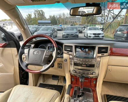 Чорний Лексус ЛХ, об'ємом двигуна 5.66 л та пробігом 294 тис. км за 24200 $, фото 23 на Automoto.ua