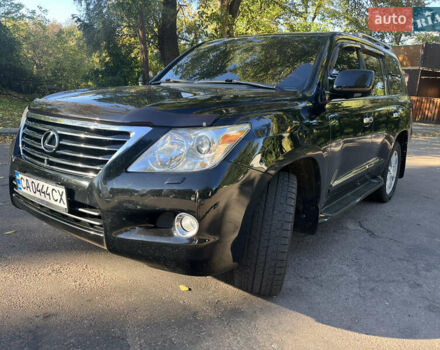 Черный Лексус ЛХ, объемом двигателя 5.66 л и пробегом 197 тыс. км за 24950 $, фото 6 на Automoto.ua