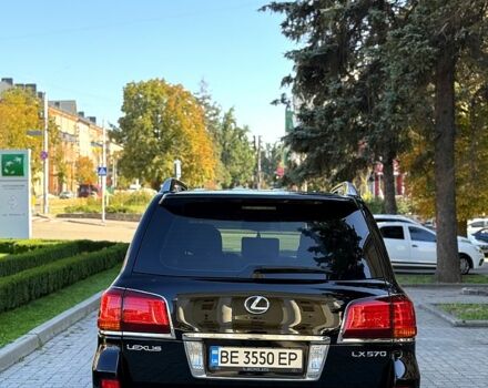 Черный Лексус ЛХ, объемом двигателя 5.7 л и пробегом 250 тыс. км за 24000 $, фото 4 на Automoto.ua