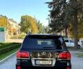 Черный Лексус ЛХ, объемом двигателя 5.7 л и пробегом 250 тыс. км за 24000 $, фото 4 на Automoto.ua