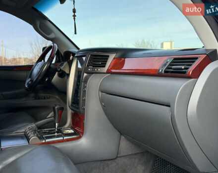 Черный Лексус ЛХ, объемом двигателя 5.7 л и пробегом 252 тыс. км за 25999 $, фото 44 на Automoto.ua