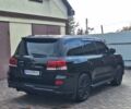 Черный Лексус ЛХ, объемом двигателя 5.7 л и пробегом 240 тыс. км за 26500 $, фото 5 на Automoto.ua