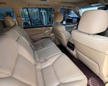 Черный Лексус ЛХ, объемом двигателя 5.66 л и пробегом 198 тыс. км за 27500 $, фото 2 на Automoto.ua