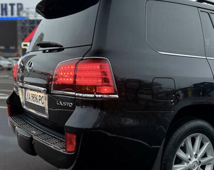 Чорний Лексус ЛХ, об'ємом двигуна 5.66 л та пробігом 350 тис. км за 23200 $, фото 6 на Automoto.ua