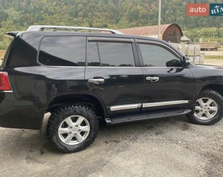 Черный Лексус ЛХ, объемом двигателя 5.66 л и пробегом 186 тыс. км за 33333 $, фото 14 на Automoto.ua