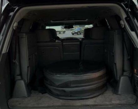 Чорний Лексус ЛХ, об'ємом двигуна 5.66 л та пробігом 350 тис. км за 23200 $, фото 19 на Automoto.ua