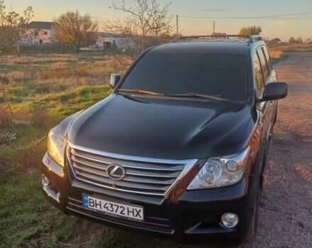 Черный Лексус ЛХ, объемом двигателя 5 л и пробегом 250 тыс. км за 23000 $, фото 4 на Automoto.ua