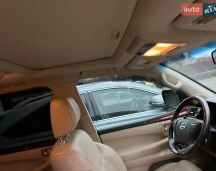 Чорний Лексус ЛХ, об'ємом двигуна 5.66 л та пробігом 300 тис. км за 24500 $, фото 5 на Automoto.ua