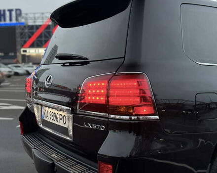 Чорний Лексус ЛХ, об'ємом двигуна 5.66 л та пробігом 350 тис. км за 23200 $, фото 7 на Automoto.ua