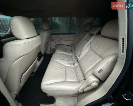 Черный Лексус ЛХ, объемом двигателя 5.66 л и пробегом 263 тыс. км за 19999 $, фото 15 на Automoto.ua