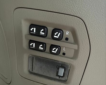 Чорний Лексус ЛХ, об'ємом двигуна 5.7 л та пробігом 262 тис. км за 19999 $, фото 18 на Automoto.ua